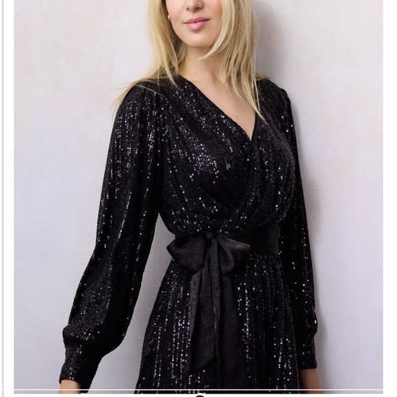 NWOT Women's LC Lauren Conrad Sequin Wrap Mini Dress - Picture 7 of 8